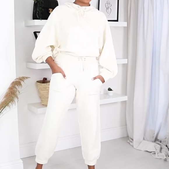 Zara Ecru knit hoodie and joggers set - Picture 1 of 4